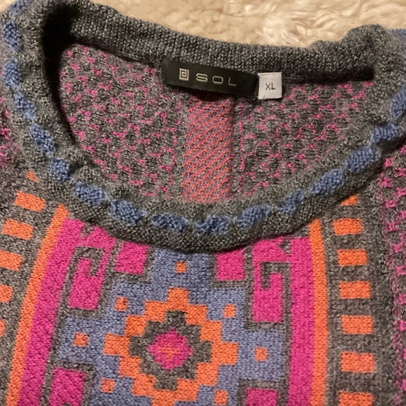 Sol 100% Baby Alpaca Sweater XL - Picture 7 of 7